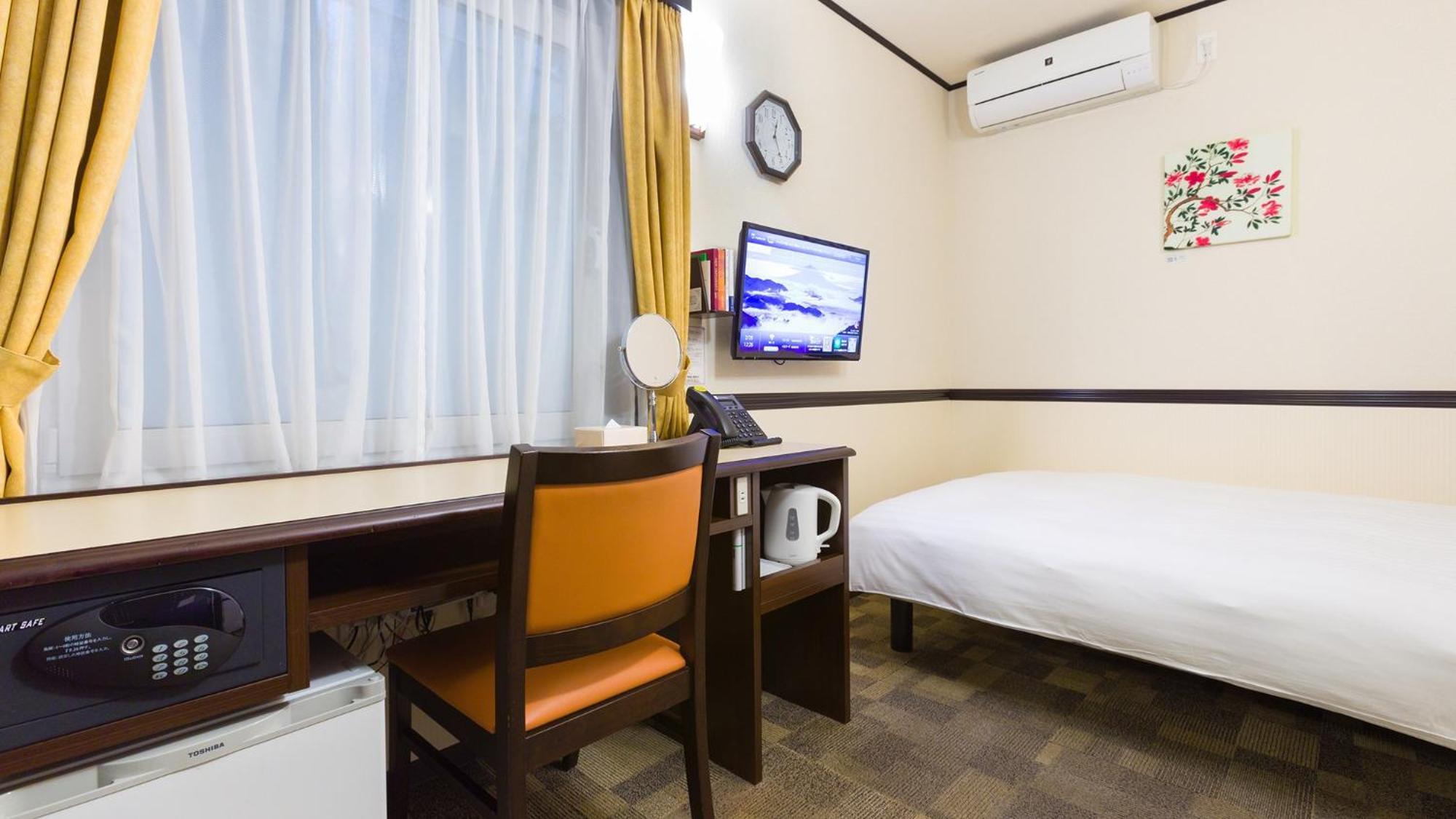 Toyoko Inn Tokyo Eki Yaesu Kita Guchi Habitación foto