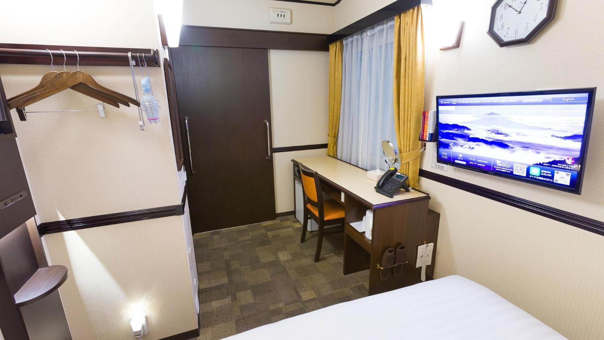 Toyoko Inn Tokyo Eki Yaesu Kita Guchi Habitación foto