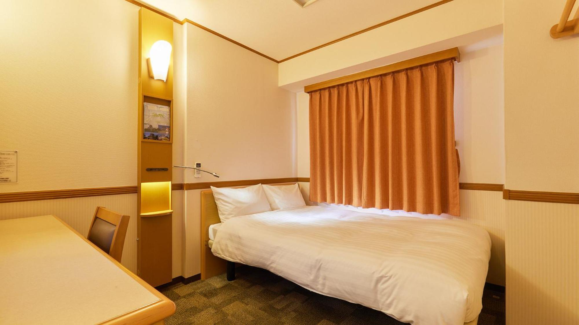 Toyoko Inn Tokyo Eki Yaesu Kita Guchi Habitación foto