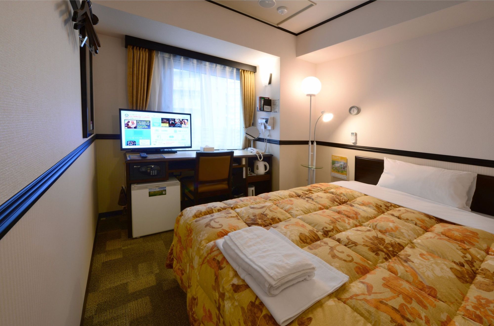 Toyoko Inn Tokyo Eki Yaesu Kita Guchi Exterior foto
